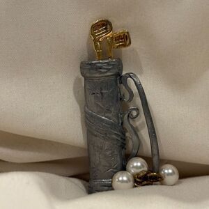 Vintage Golf Bag Pin Golf Bag Clubs
Brooch Pewter Pearls